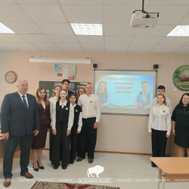 Беловежская пуща поздравила первоклассников Каменюкской школы с Днем знаний
